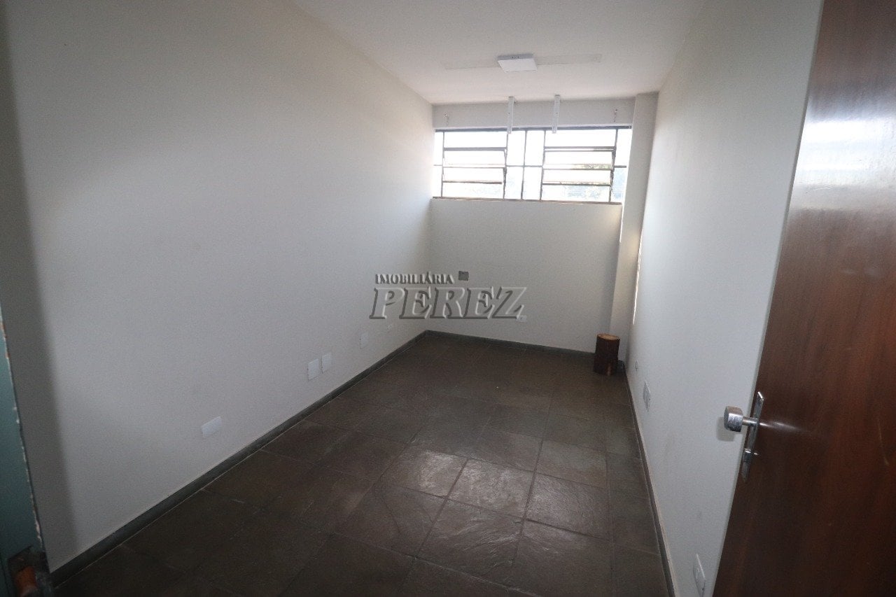 Imóvel comercial à venda e locação na Av Santos Dumont - Centro de Londrina.