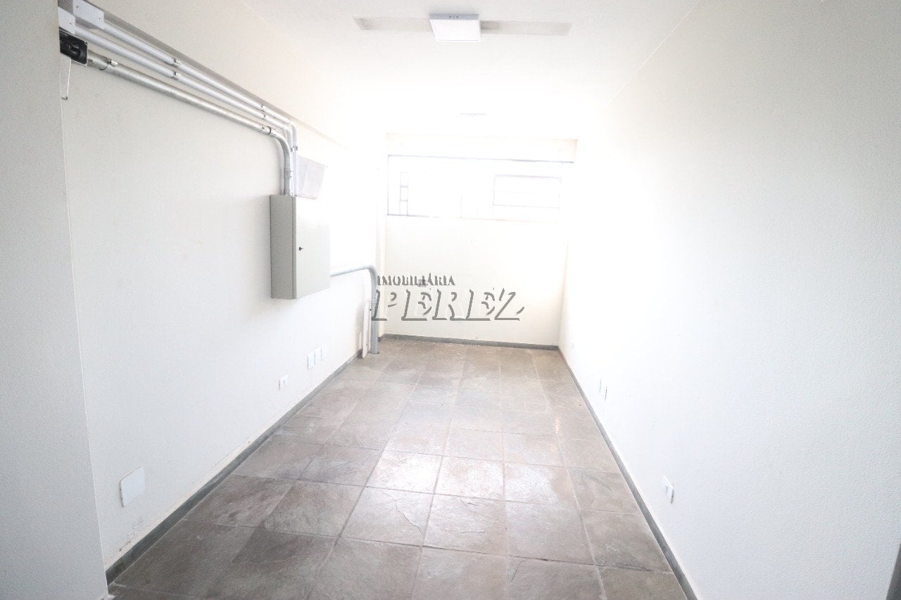 Imóvel comercial à venda e locação na Av Santos Dumont - Centro de Londrina.
