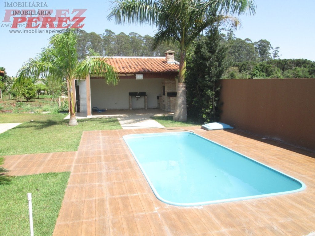 A Imobiliária Perez oferece a você mais uma ótima oportunidade de chácara para locação em Londrina.