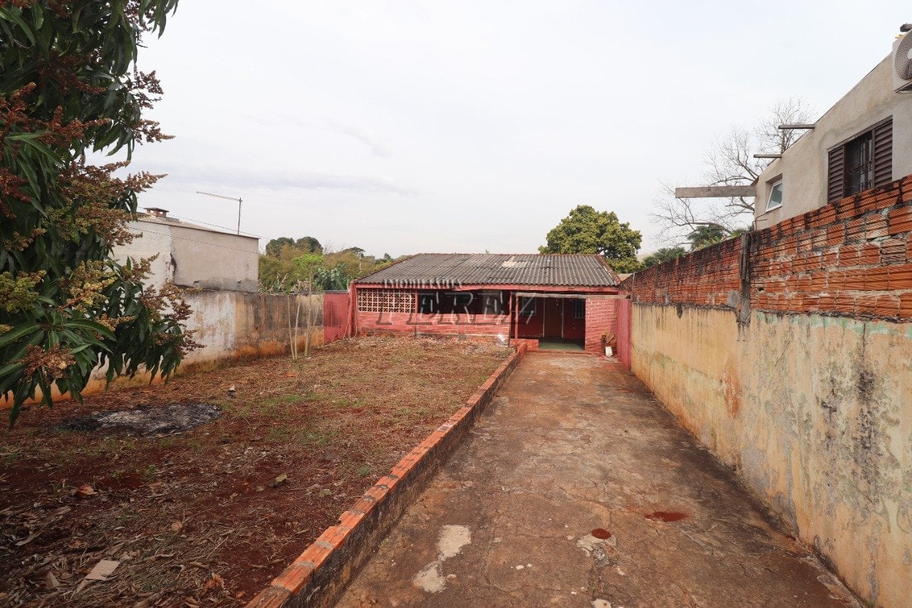 Casa à venda e locação no Jardim Ouro Branco na região sul de Londrina