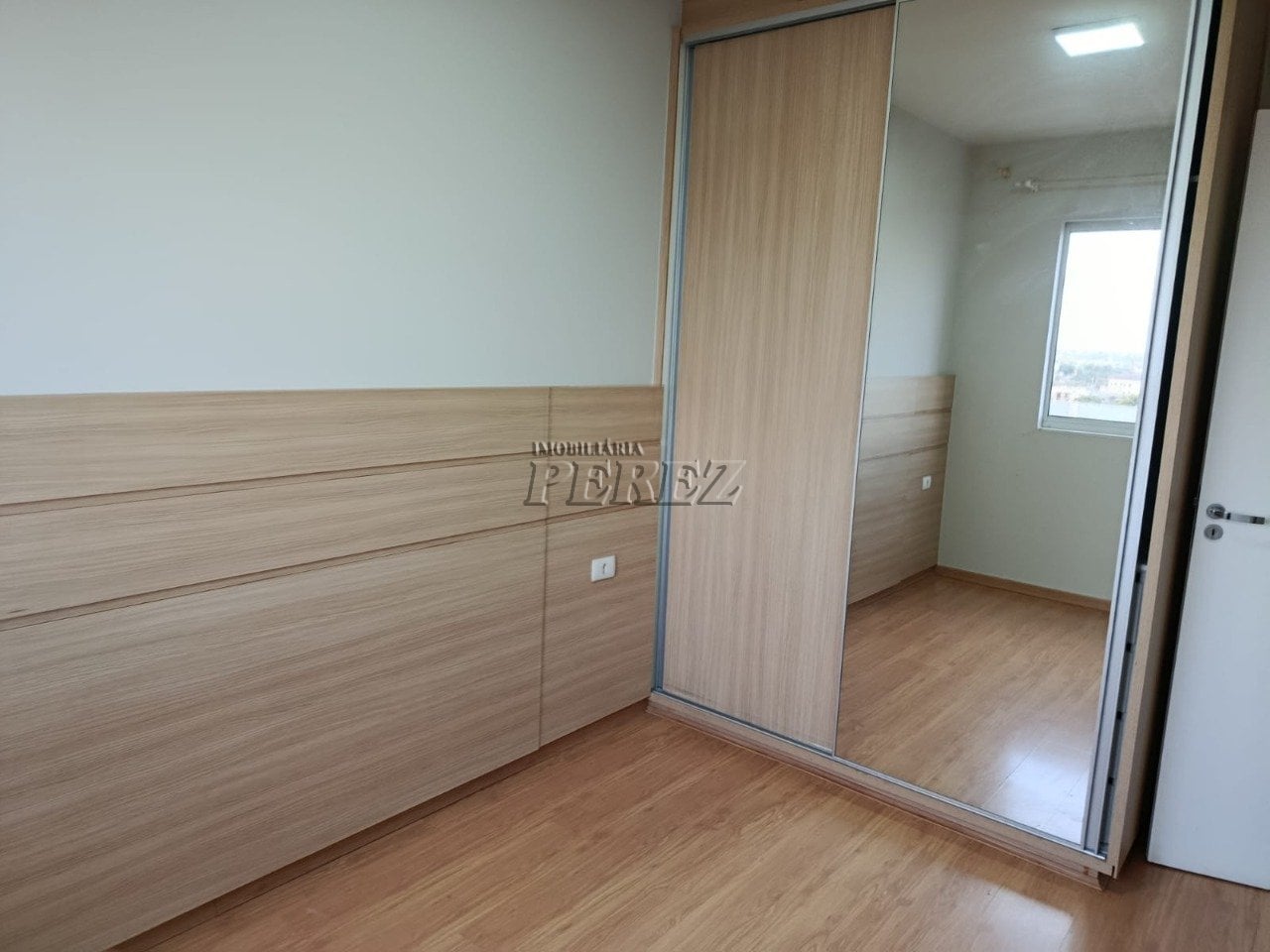 Apartamento à venda no Edifício Inédito - Centro de Londrina