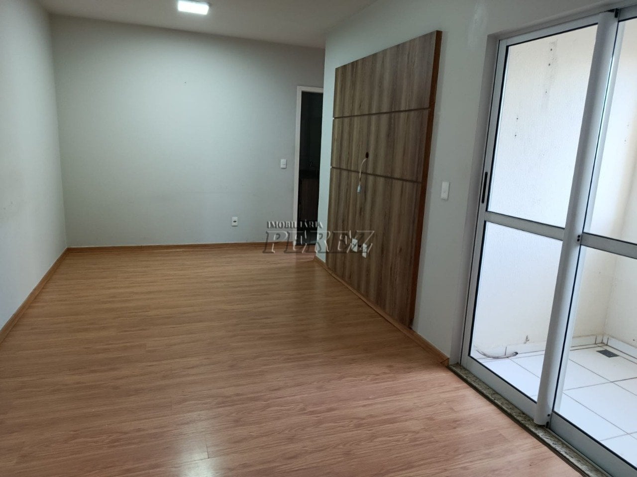 Apartamento à venda no Edifício Inédito - Centro de Londrina