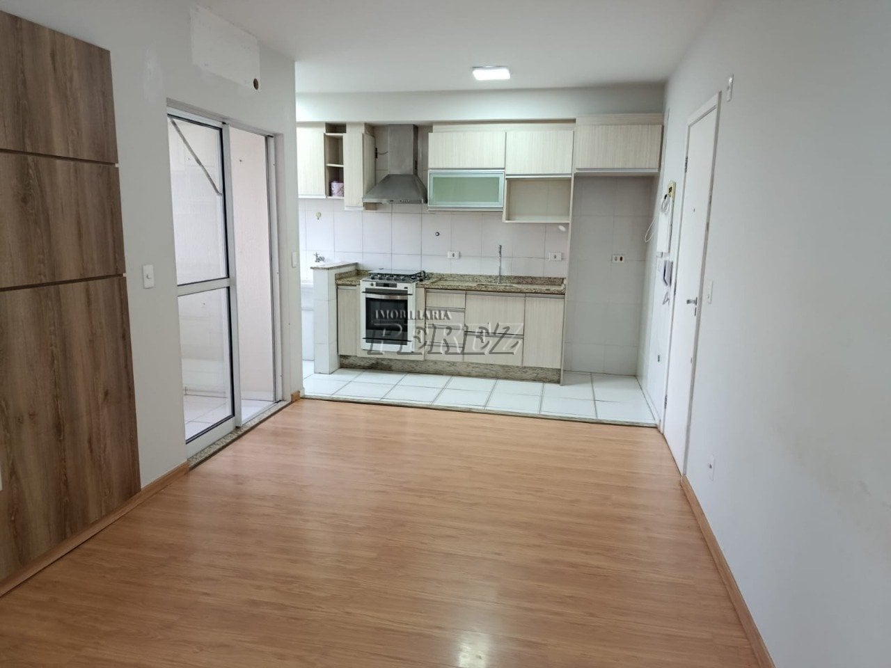 Apartamento à venda no Edifício Inédito - Centro de Londrina