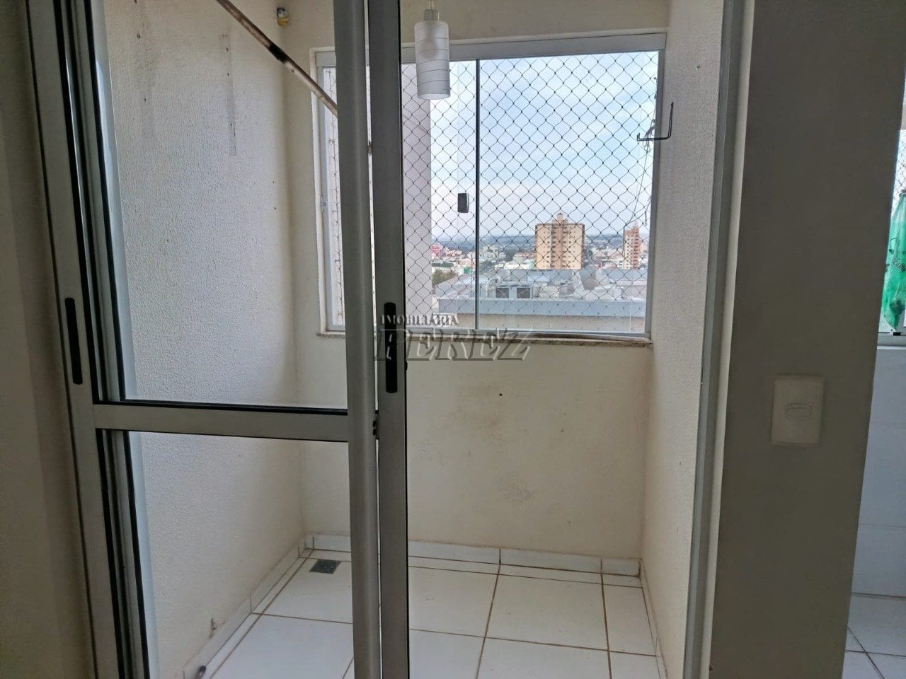 Apartamento à venda no Edifício Inédito - Centro de Londrina
