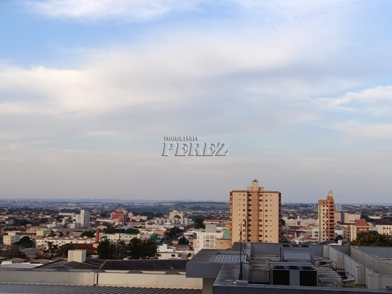 Apartamento à venda no Edifício Inédito - Centro de Londrina