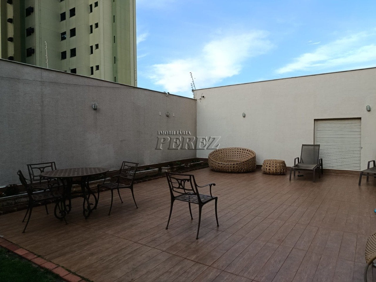 Apartamento à venda no Edifício Inédito - Centro de Londrina