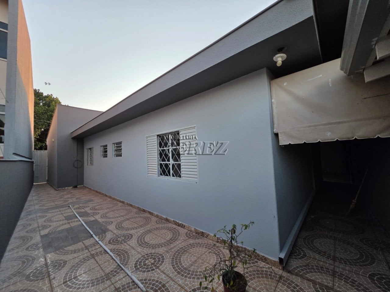 Casa à venda no Jardim Adriana 1 na região sul de Londrina