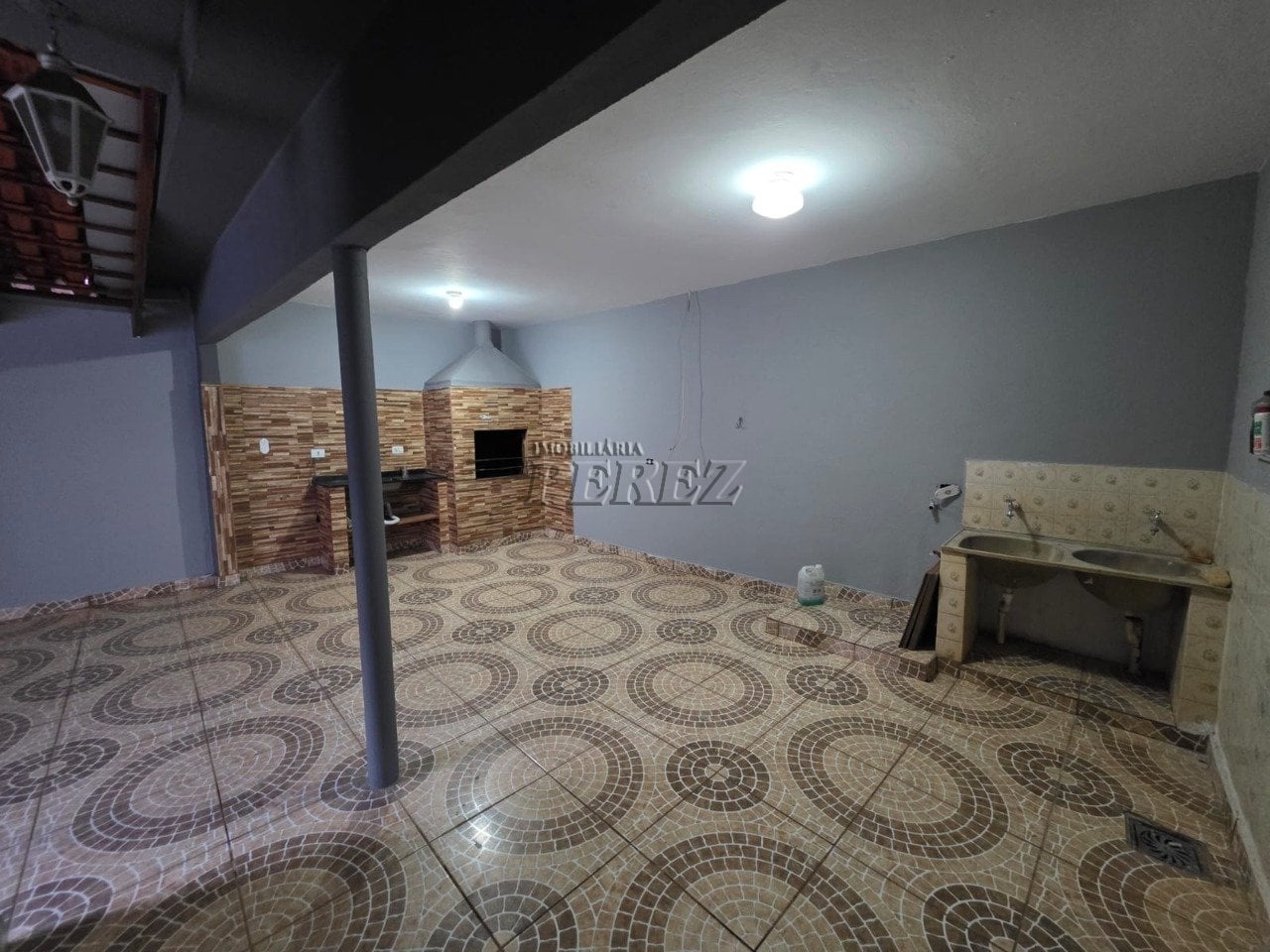 Casa à venda no Jardim Adriana 1 na região sul de Londrina