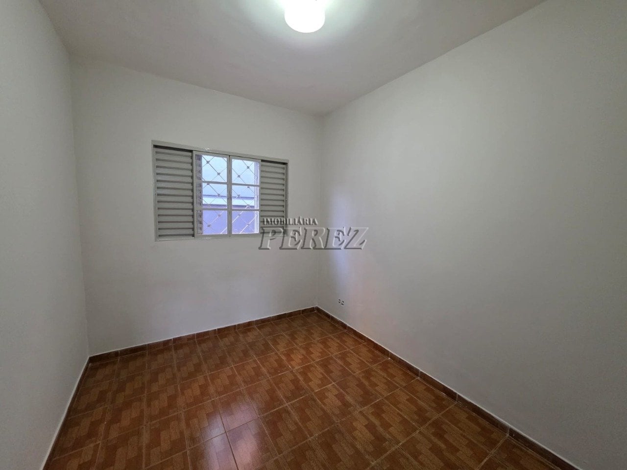 Casa à venda no Jardim Adriana 1 na região sul de Londrina