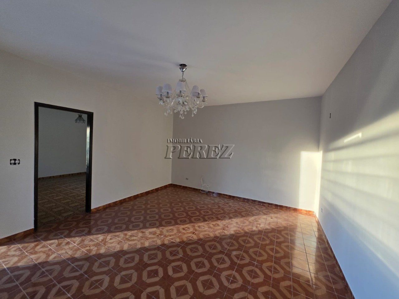 Casa à venda no Jardim Adriana 1 na região sul de Londrina
