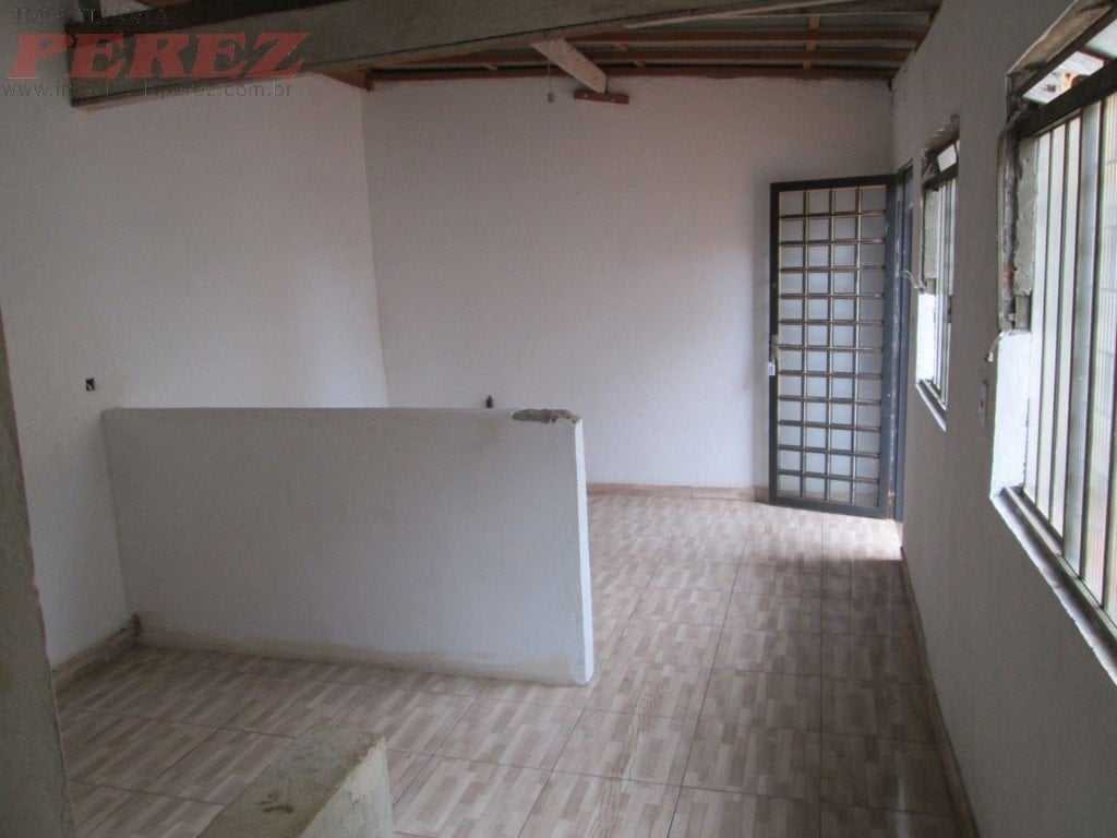Casa para alugar na Av. São João - Região leste de Londrina