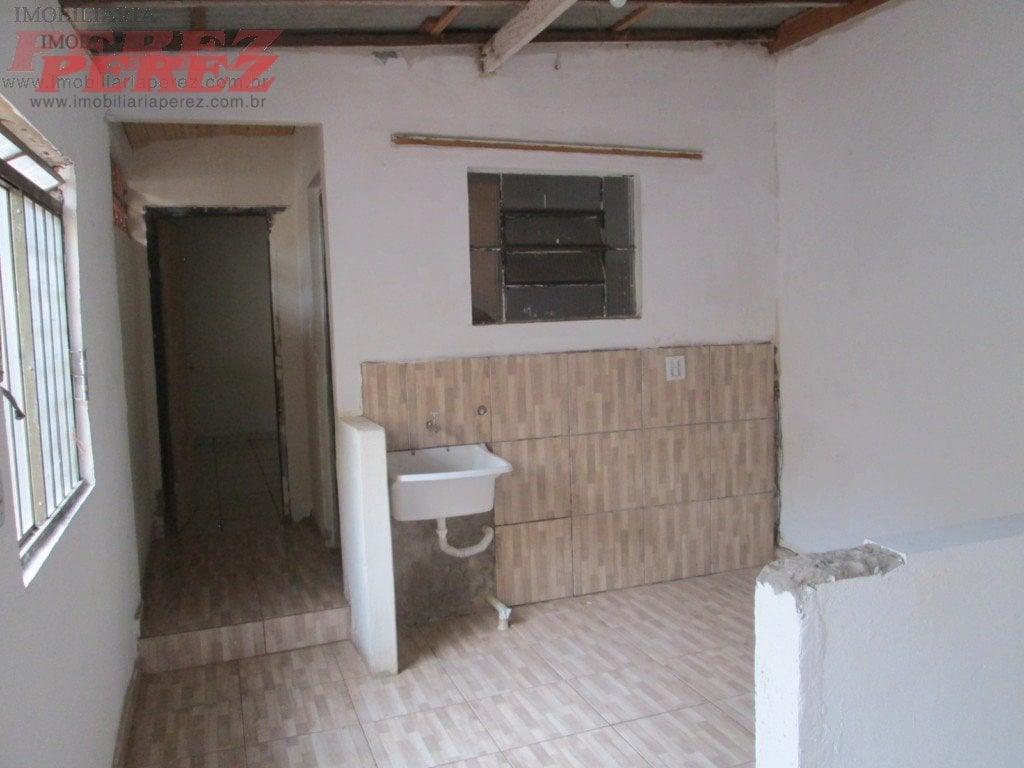 Casa para alugar na Av. São João - Região leste de Londrina