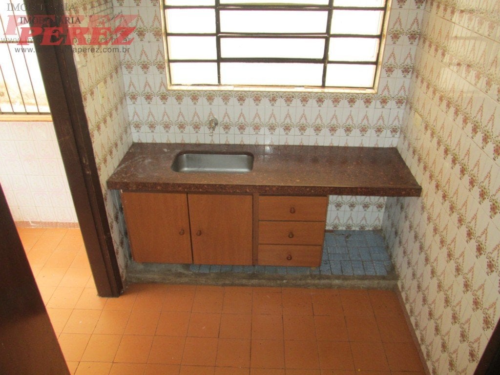 Casa para alugar na Av. São João - Região leste de Londrina