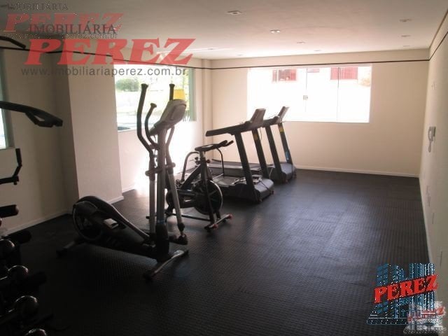 Apartamento à venda no Edifício Jardim de Ester, centro de Londrina