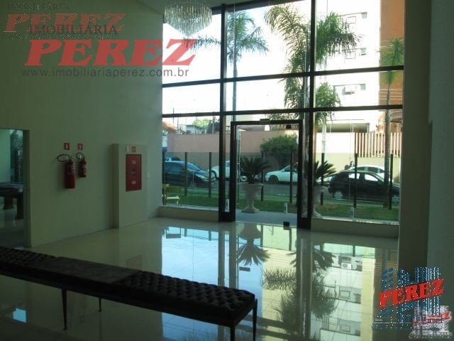 Apartamento à venda no Edifício Jardim de Ester, centro de Londrina