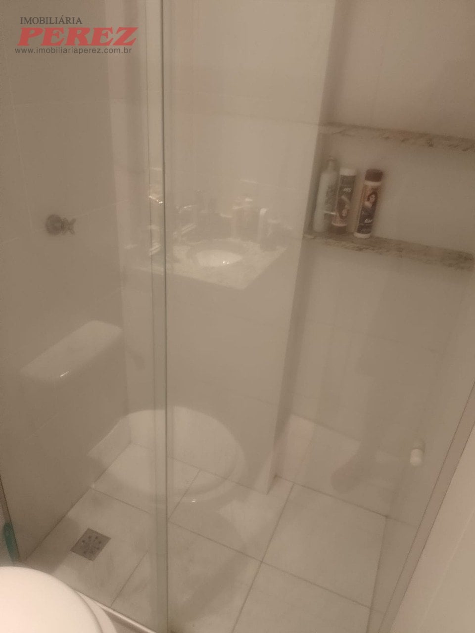 Apartamento à venda no Edifício Jardim de Ester, centro de Londrina