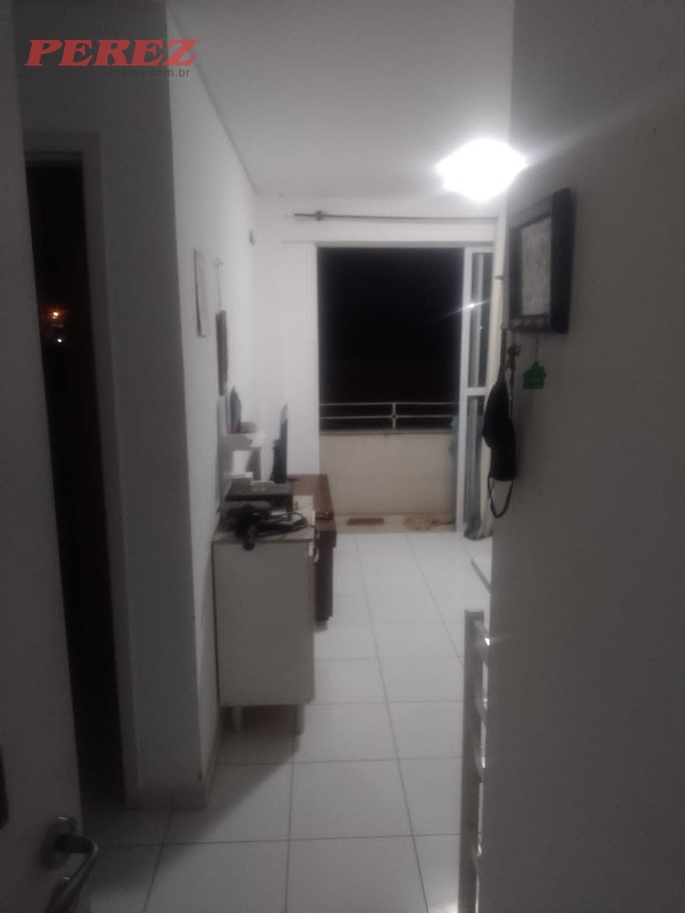 Apartamento à venda no Edifício Jardim de Ester, centro de Londrina