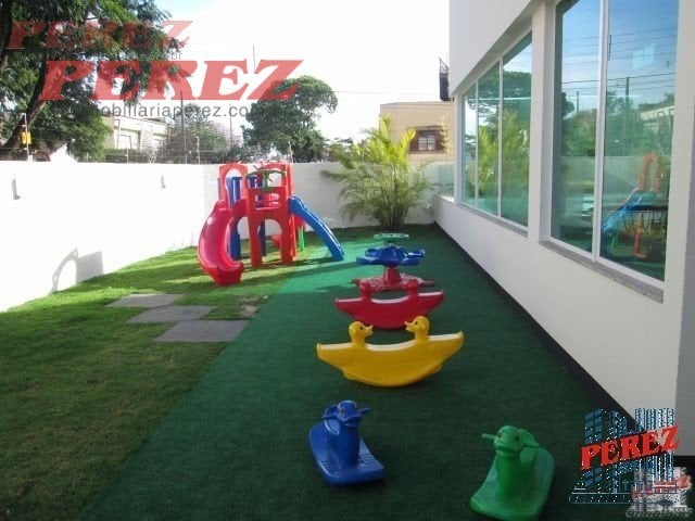 Apartamento à venda no Edifício Jardim de Ester, centro de Londrina