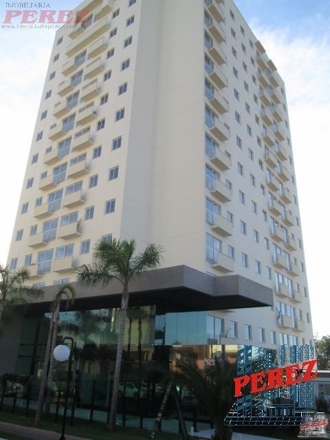 Apartamento à venda no Edifício Jardim de Ester, centro de Londrina
