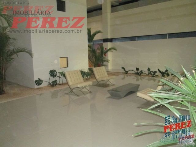 Apartamento à venda no Edifício Jardim de Ester, centro de Londrina