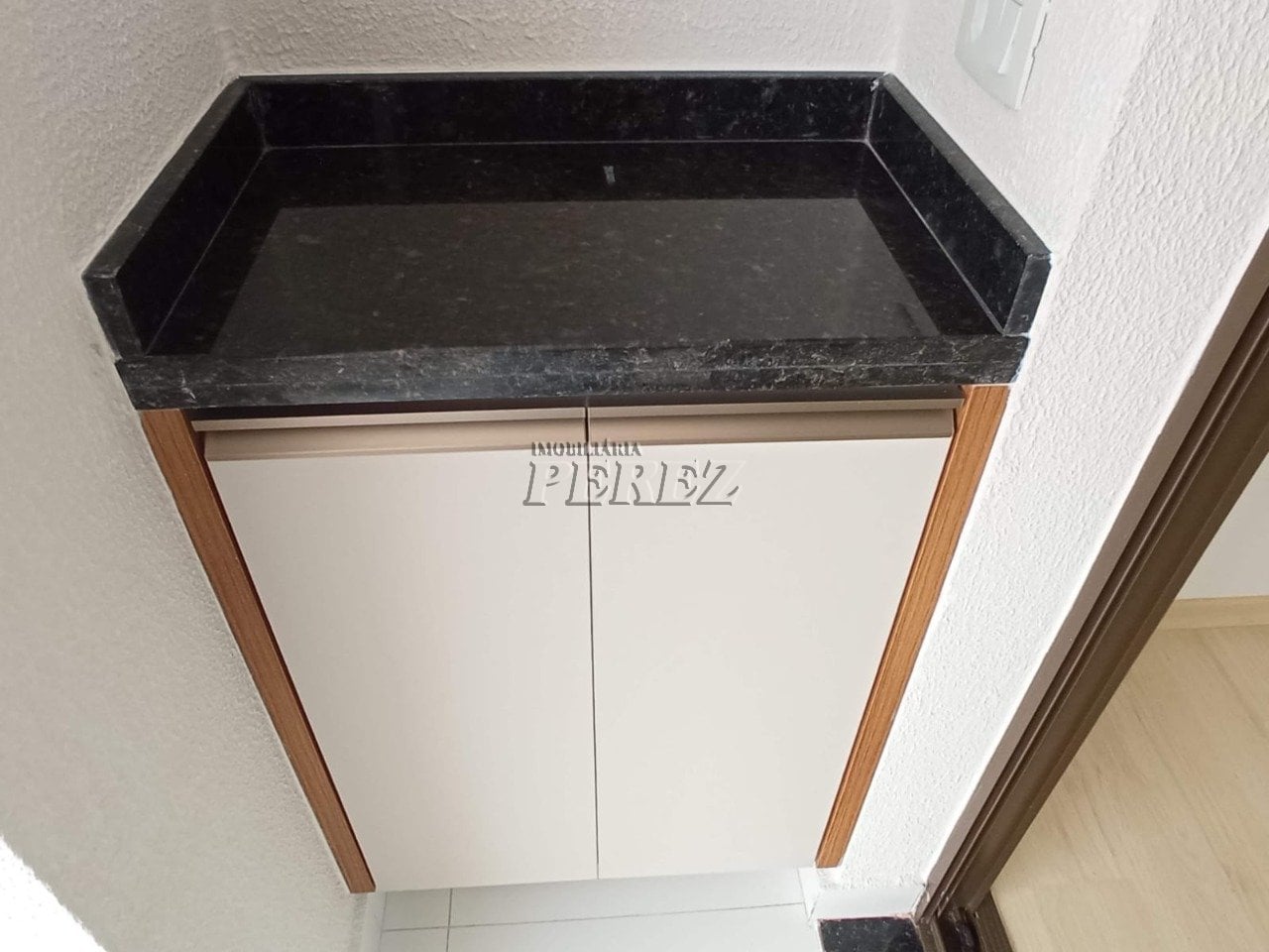 Apartamento à venda no Residencial Aquarela Pinheiros, região oeste de Londrina.
