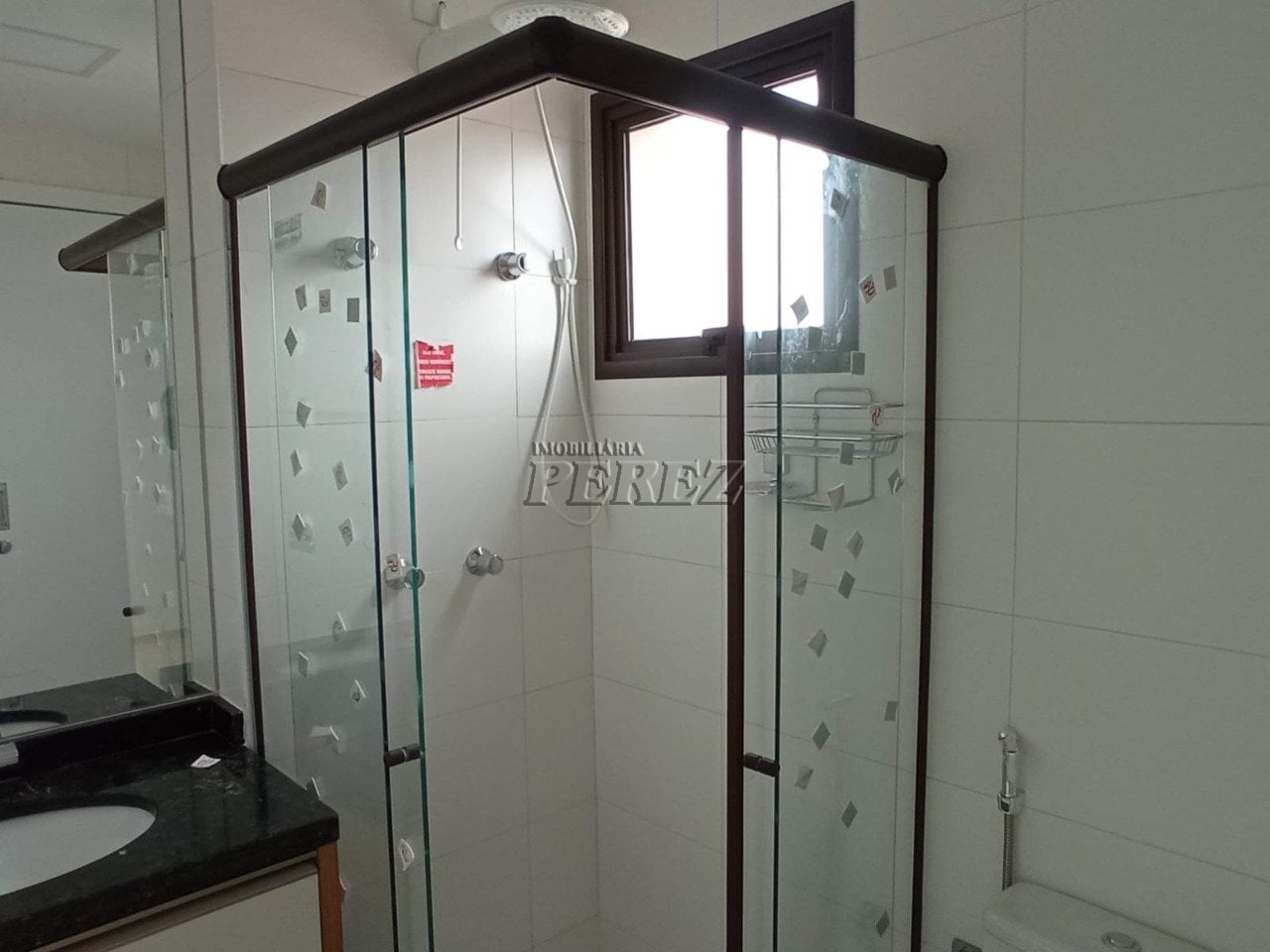 Apartamento à venda no Residencial Aquarela Pinheiros, região oeste de Londrina.