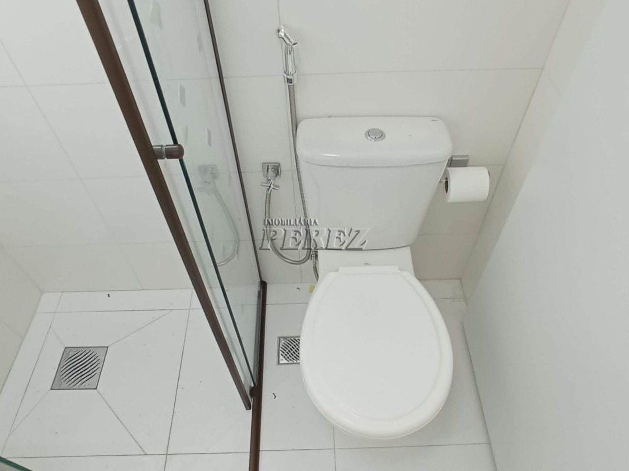 Apartamento à venda no Residencial Aquarela Pinheiros, região oeste de Londrina.