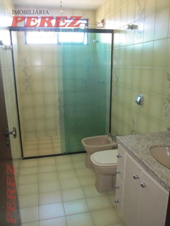 Apartamento à venda e locação no Edifício Pelicanos - Centro de Londrina