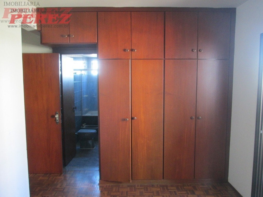 Apartamento à venda e locação no Edifício Pelicanos - Centro de Londrina