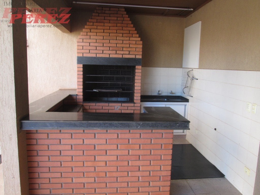 Apartamento à venda e locação no Edifício Pelicanos - Centro de Londrina