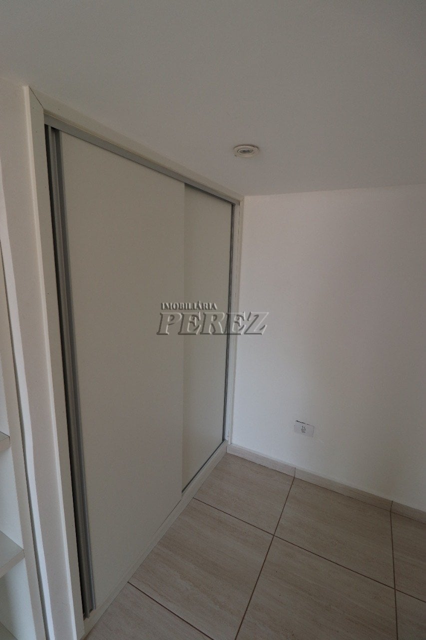 Apartamento mobiliado para alugar na Rua São Salvador, centro de Londrina