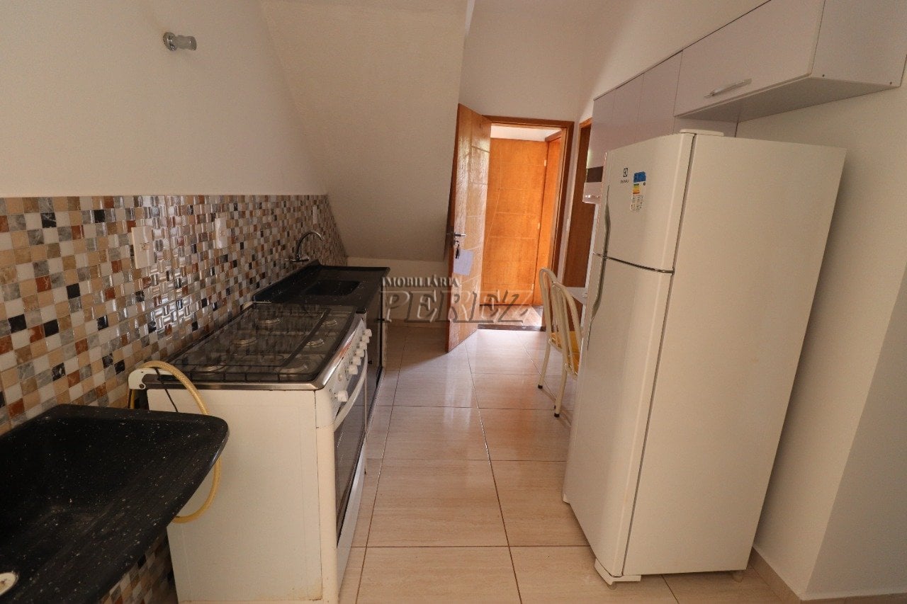Apartamento mobiliado para alugar na Rua São Salvador, centro de Londrina