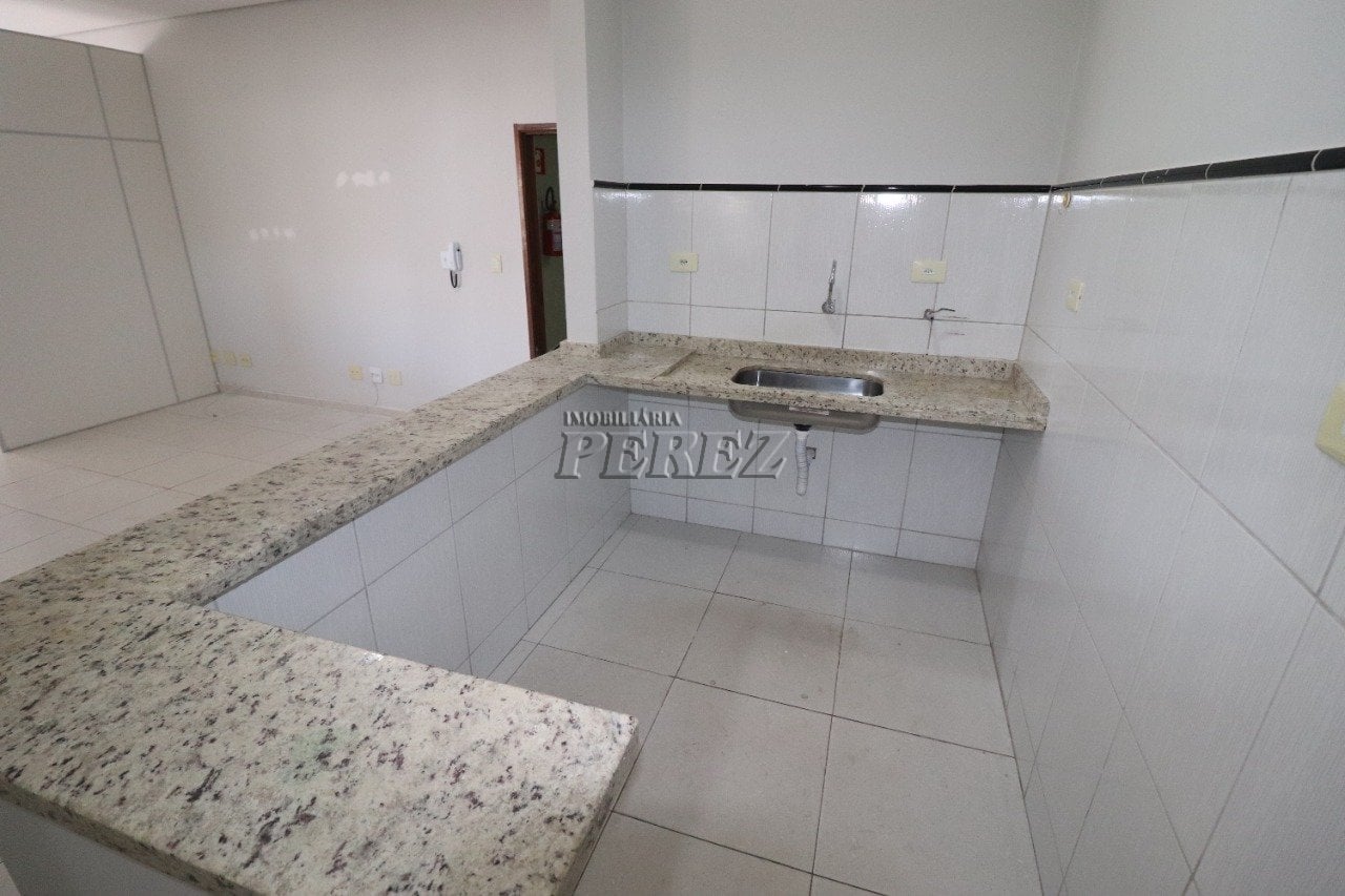Sala comercial para alugar na Av Duque de Caxias no centro de Londrina - Edifício Beira Alta