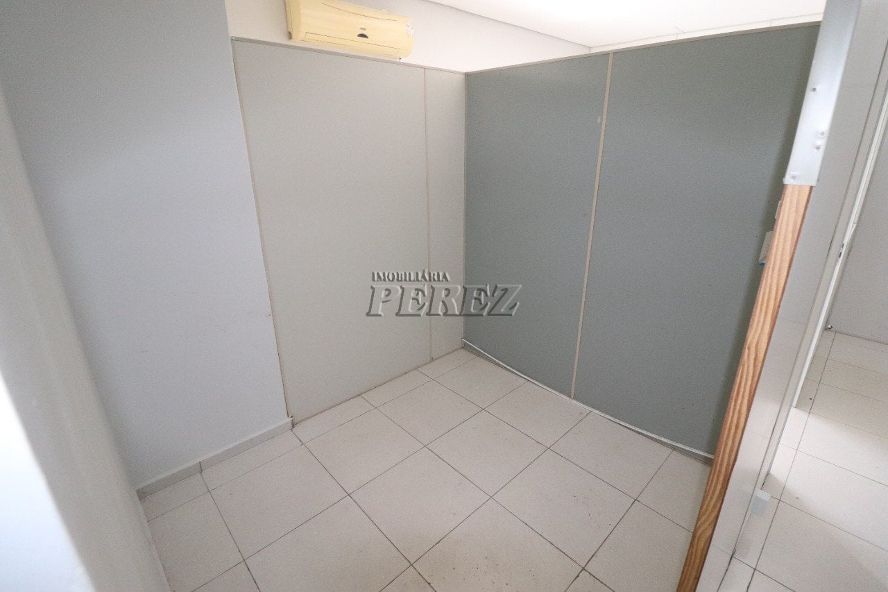Sala comercial para alugar na Av Duque de Caxias no centro de Londrina - Edifício Beira Alta