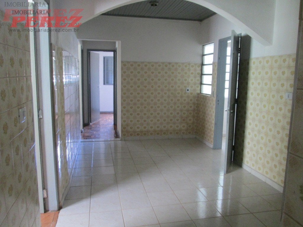 Casa para alugar na região leste de Londrina - Oriente