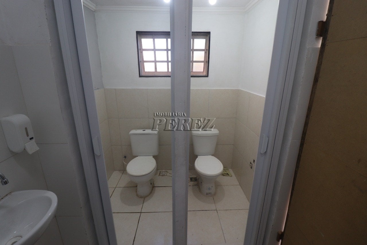 Sala para alugar na Rua Araicas, centro de Londrina