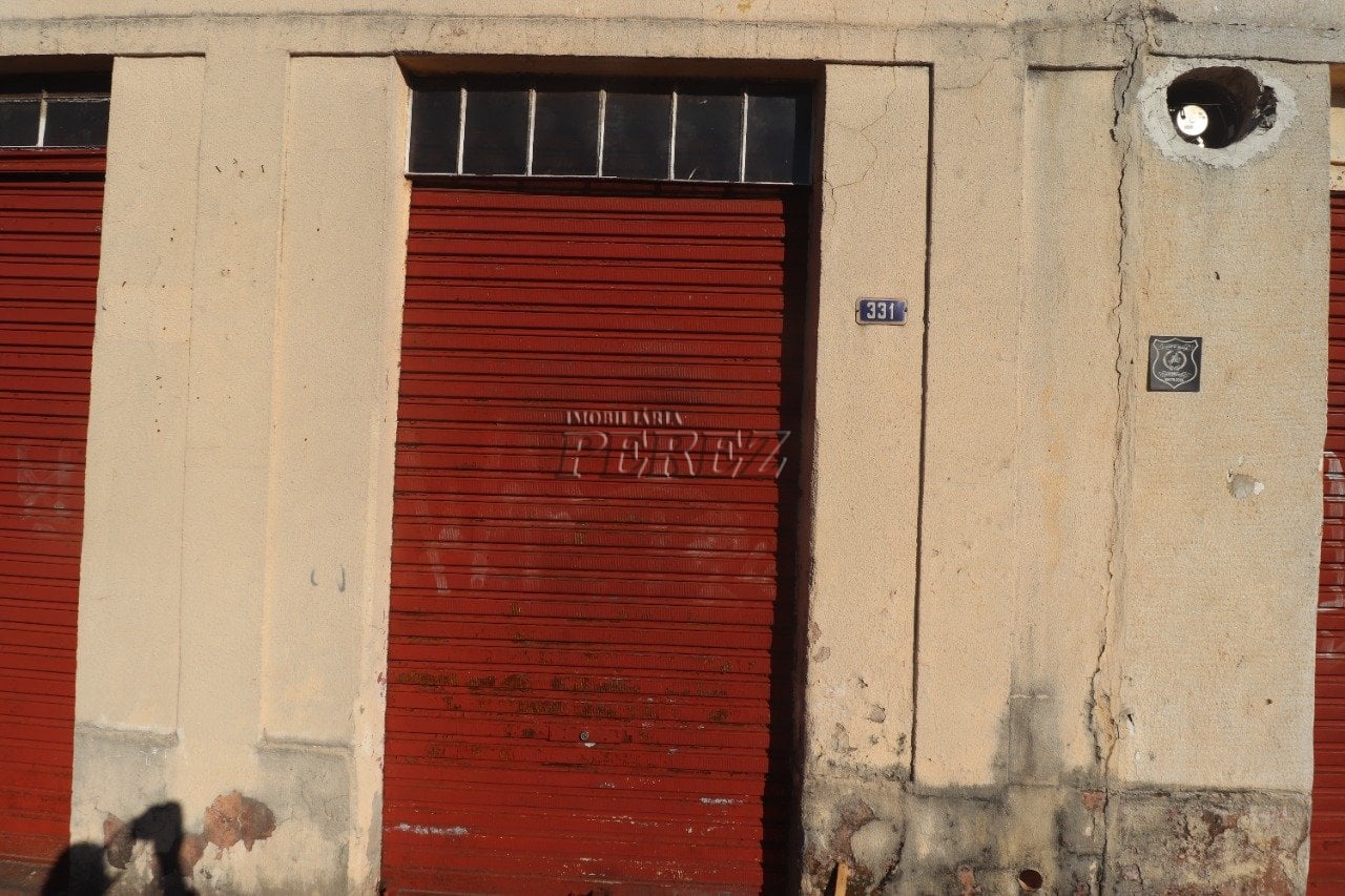 Sala para alugar na Rua Araicas, centro de Londrina