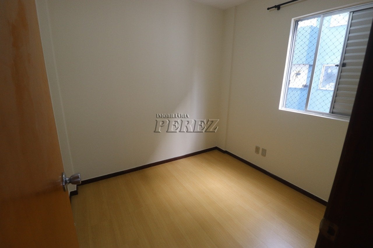 Apartamento para alugar na região leste de Londrina, Condomínio Villagio Di Monaco