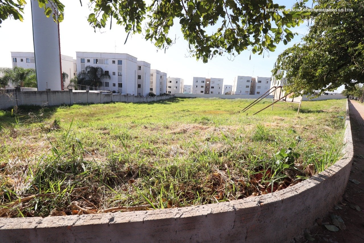 A Imobiliária Perez oferece à você mais uma ótima oportunidade de terreno para venda em Londrina.