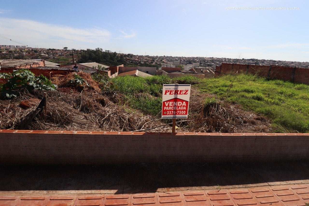 terreno para venda Jardim Maria Luiza em Londrina.