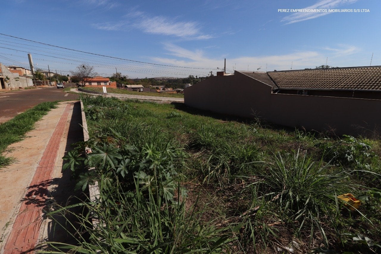 A Imobiliária Perez oferece à você mais uma ótima oportunidade de terreno para venda em Londrina.