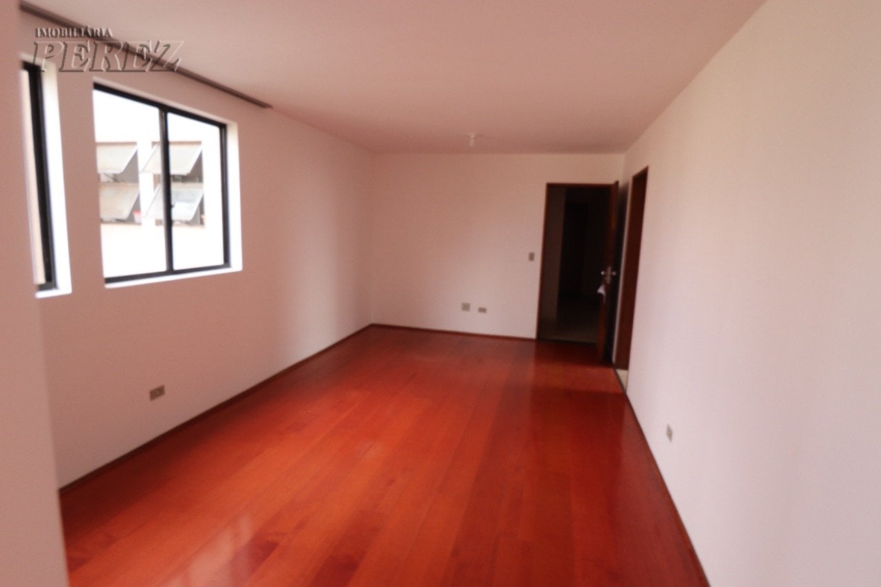 Apartamento para alugar no centro de Londrina - Plaza de Las Torres.