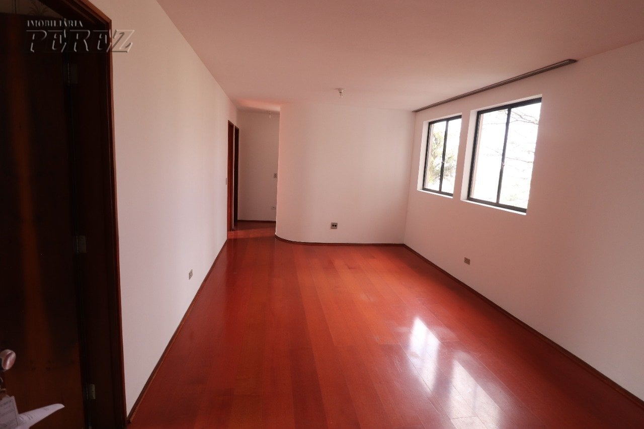 Apartamento para alugar no centro de Londrina - Plaza de Las Torres.