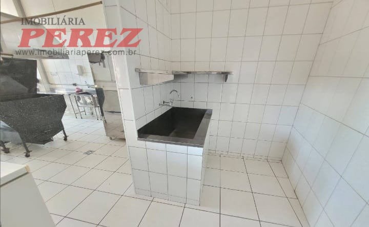 Salão comercial para alugar em Ibiporã - Vila Romana