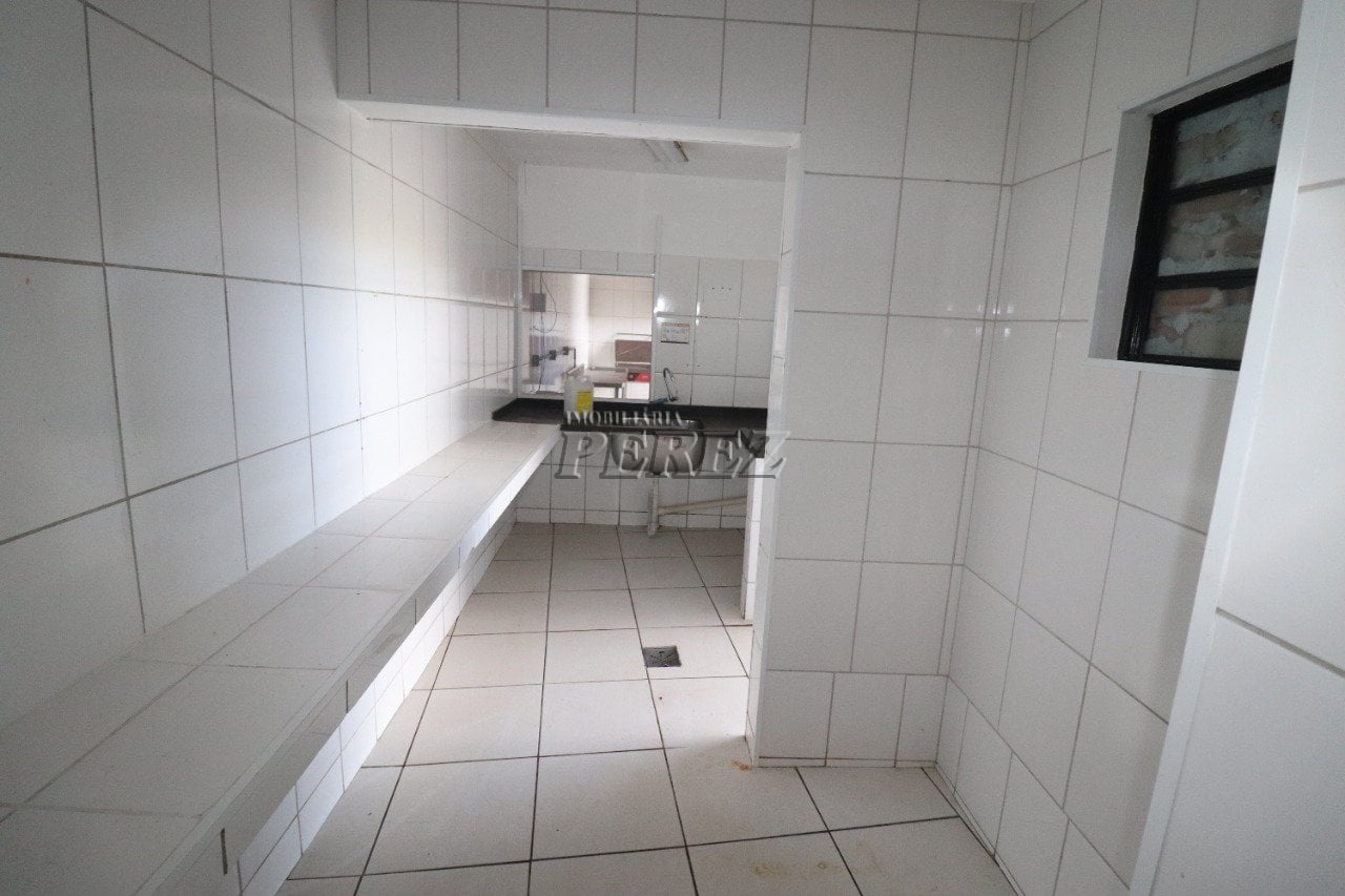Salão comercial para alugar em Ibiporã - Vila Romana