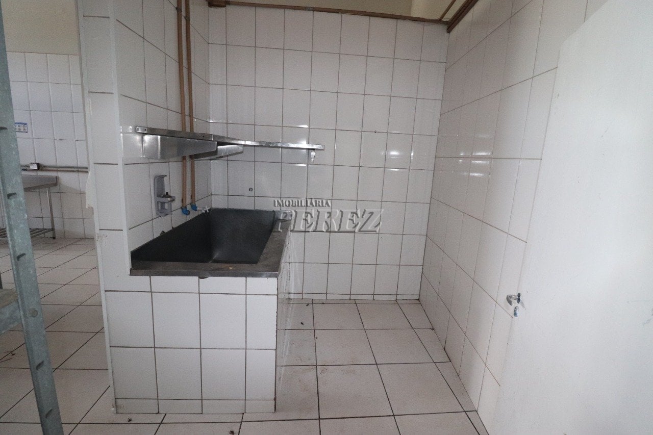 Salão comercial para alugar em Ibiporã - Vila Romana