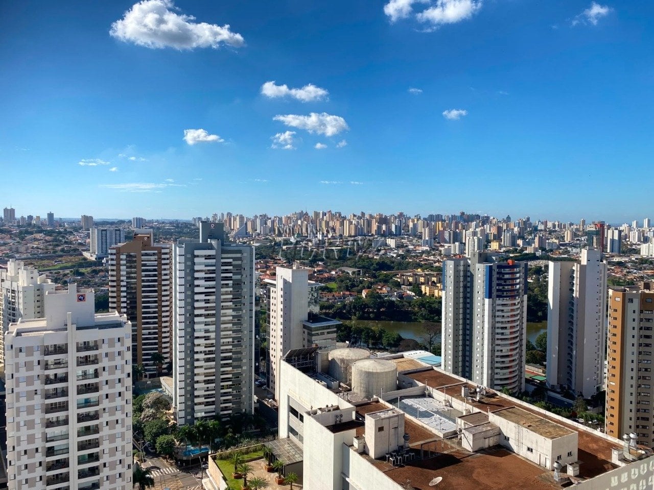 Apartamento com 112 m² para Venda e Locação na Gleba Palhano, ao Lado do Shopping Aurora e Lago Igapó