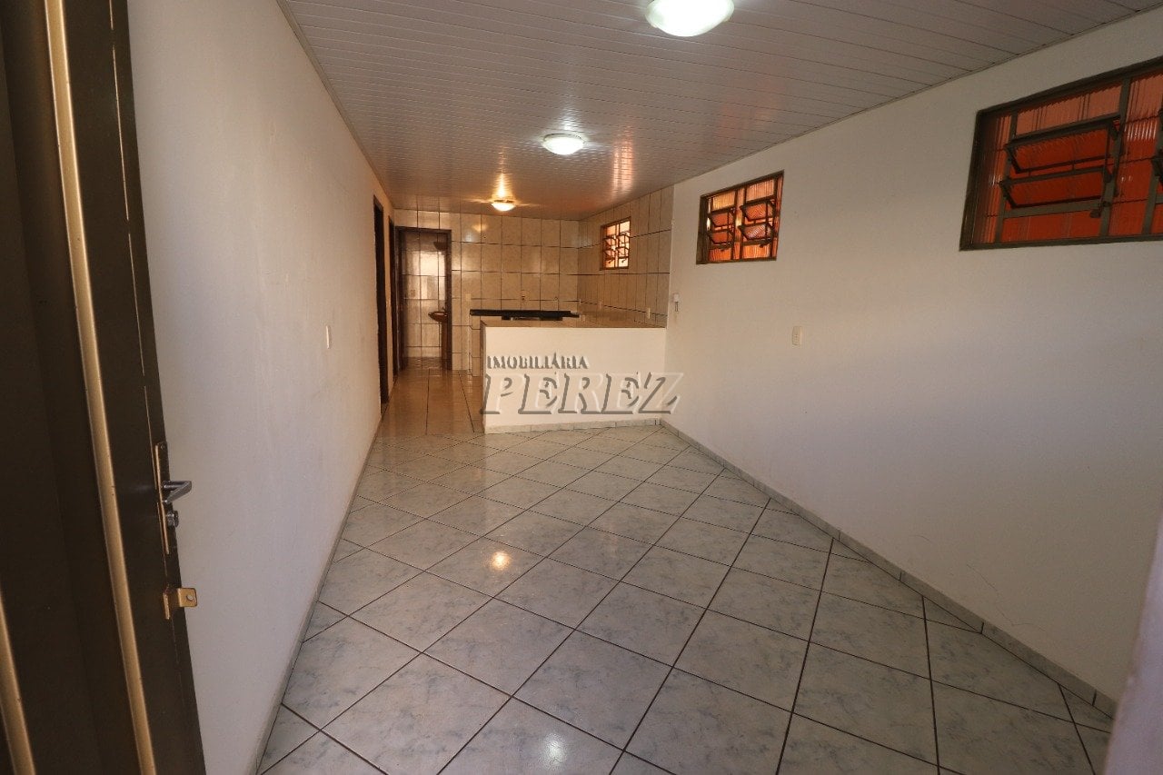 Casa para alugar no Jardim Antares, região leste de Londrina.