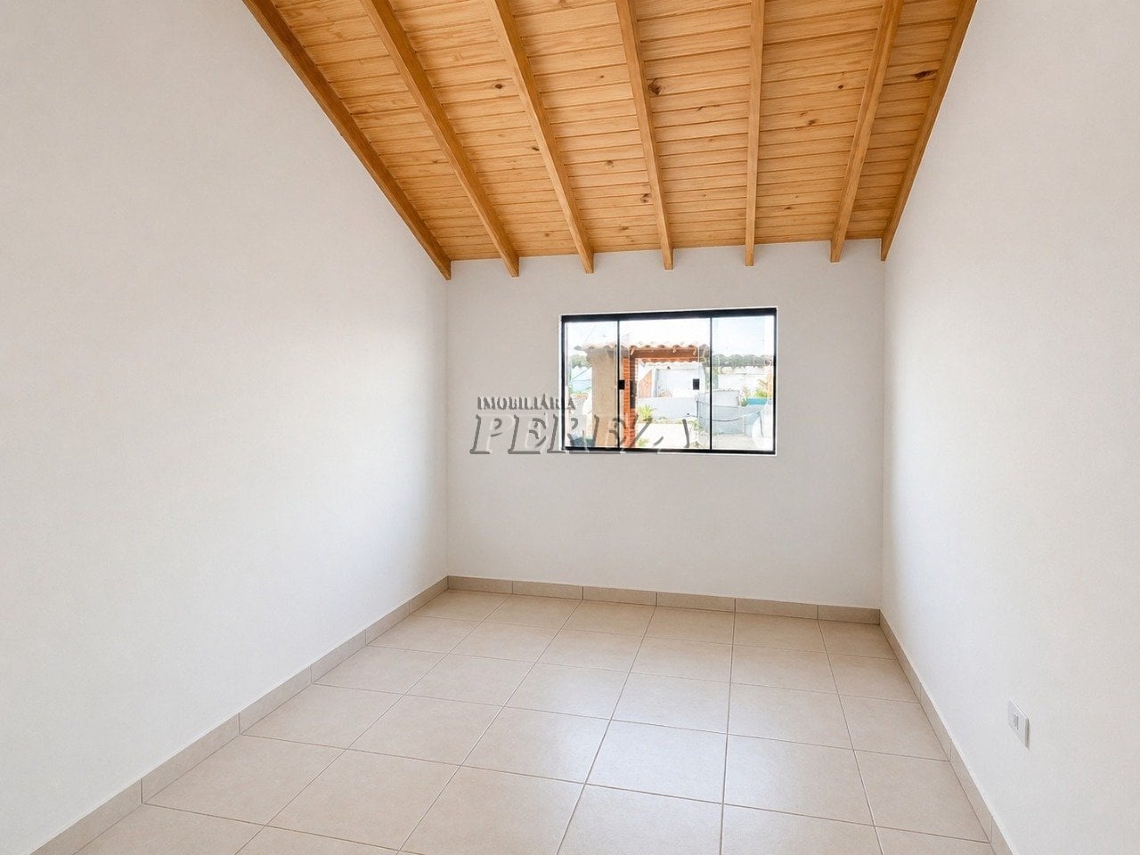 Casa para alugar na região oeste de Londrina, Jardim Colúmbia