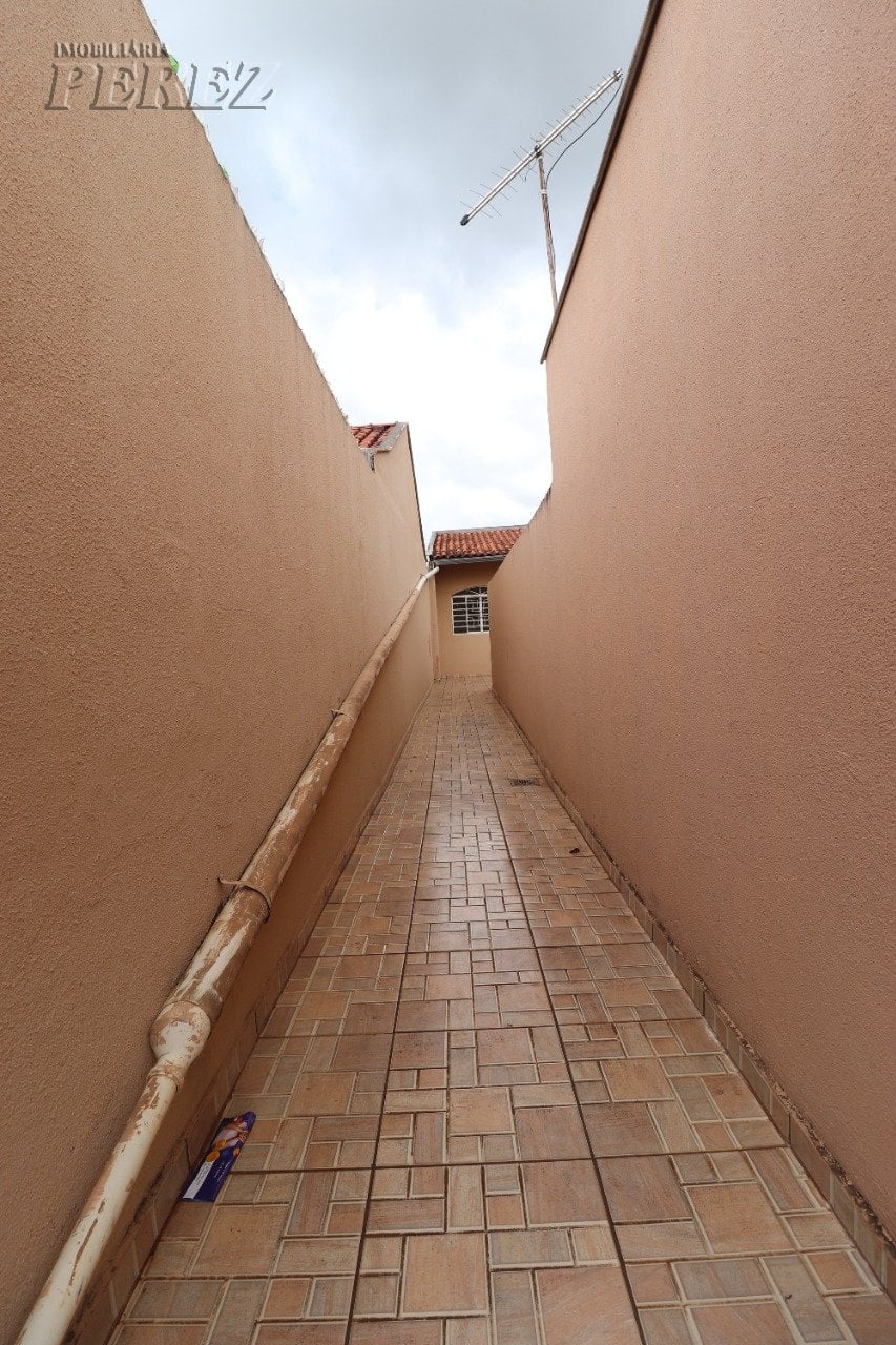 Casa para alugar na região sul de Londrina - Saltinho